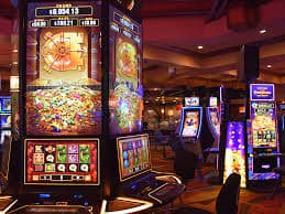 Step-by-step deposit process on Arena Kings showing PHP cashier screen