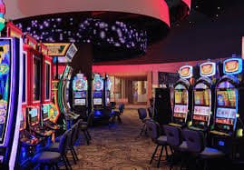 Filipino player celebrating a real PHP win on Arena Kings platform